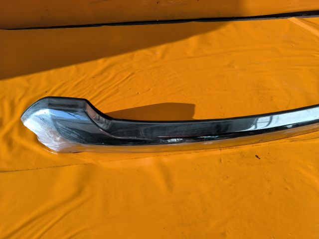 bontott TOYOTA HILUX IV Motorháztető Díszléc Első