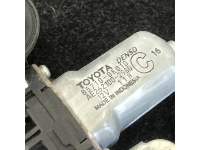 bontott TOYOTA HILUX Jobb első Ablakemelő Szerkezet (Elektromos)