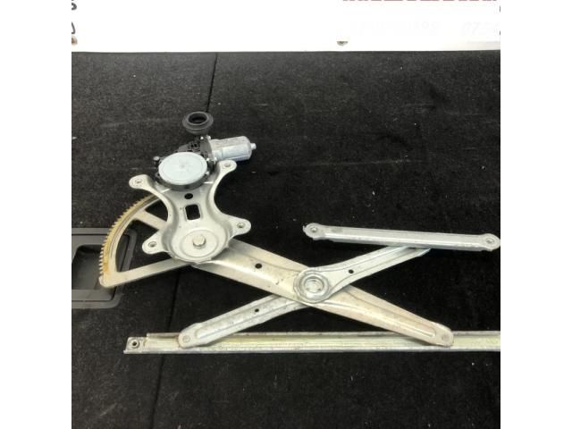 bontott TOYOTA HILUX Jobb első Ablakemelő Szerkezet (Elektromos)