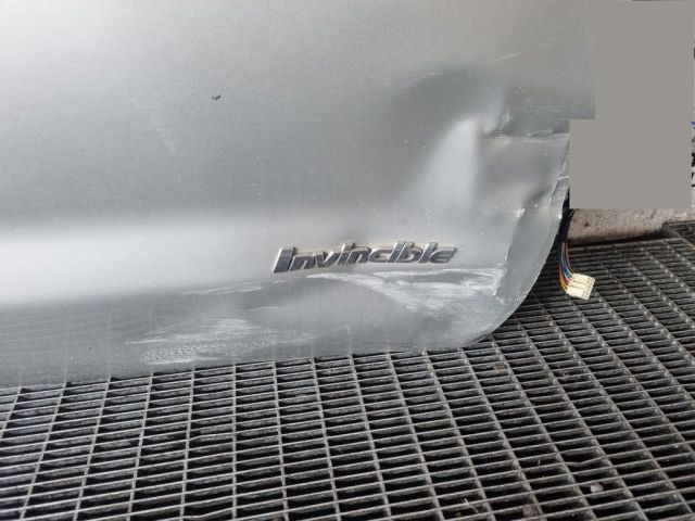 bontott TOYOTA HILUX Jobb első Ajtó (Üres lemez)