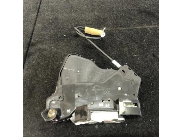 bontott TOYOTA HILUX Jobb első Ajtózár