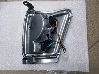 bontott TOYOTA HILUX Jobb első Irányjelző