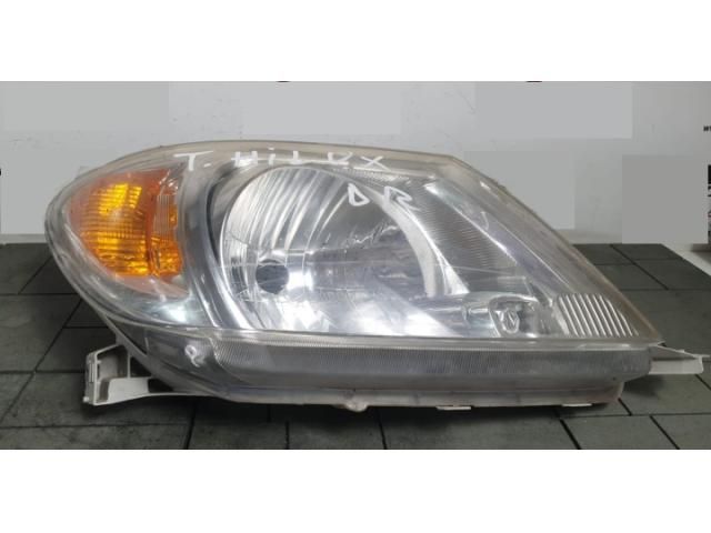 bontott TOYOTA HILUX Jobb Fényszóró
