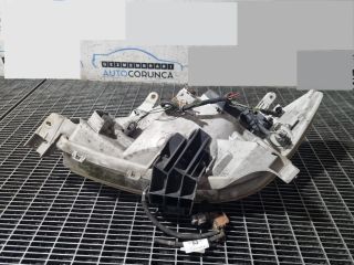 bontott TOYOTA HILUX Jobb Fényszóró