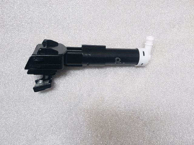 bontott TOYOTA HILUX Jobb Fényszórómosó Fúvóka