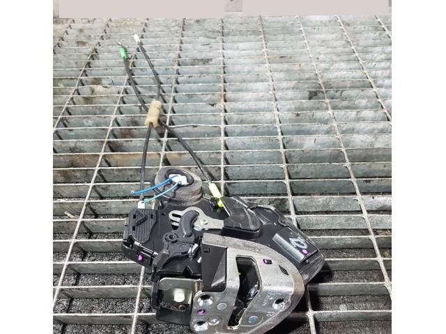 bontott TOYOTA HILUX Jobb hátsó Ajtózár