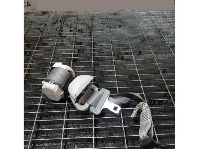 bontott TOYOTA HILUX Jobb hátsó Biztonsági Öv