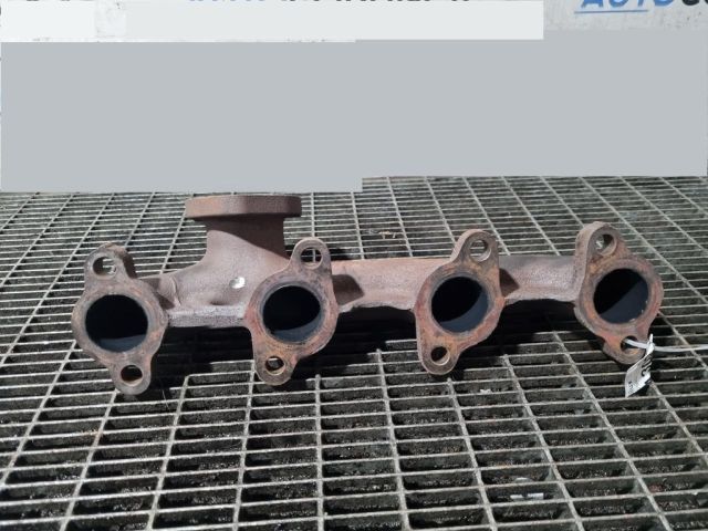 bontott TOYOTA HILUX Kipufogó Közösítő