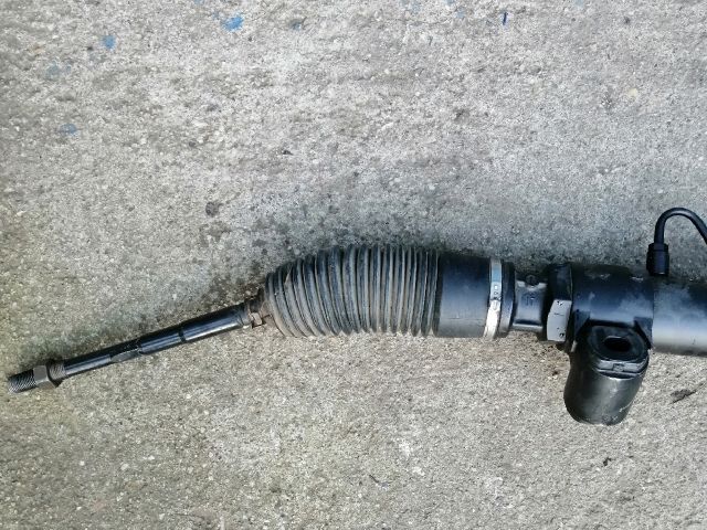 bontott TOYOTA HILUX Kormánymű Szervós