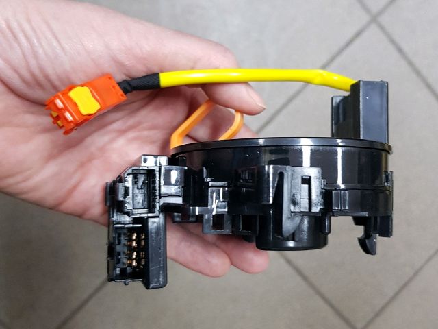 bontott TOYOTA HILUX Légzsák Átvezető Szalagkábel