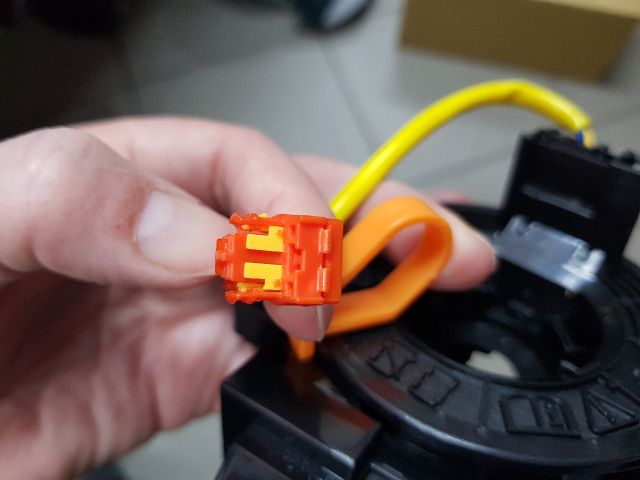 bontott TOYOTA HILUX Légzsák Átvezető Szalagkábel