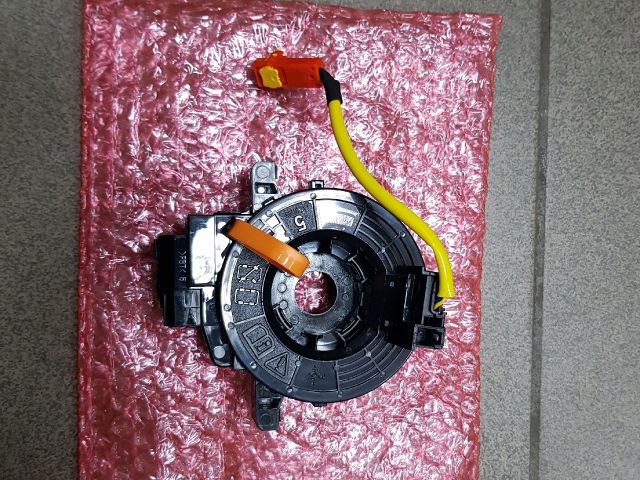 bontott TOYOTA HILUX Légzsák Átvezető Szalagkábel