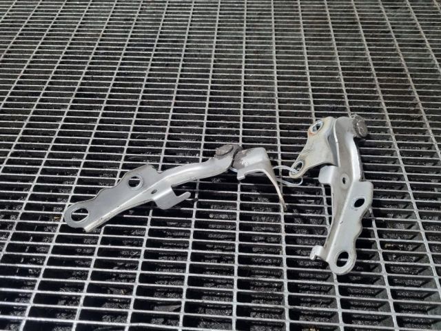 bontott TOYOTA HILUX Motorháztető Zsanér Pár