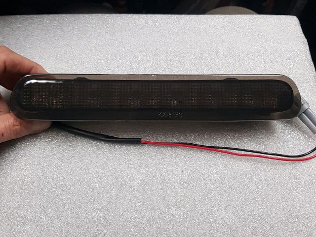 bontott TOYOTA HILUX Pótféklámpa