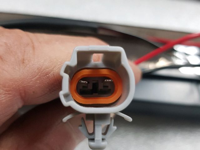 bontott TOYOTA HILUX Pótféklámpa