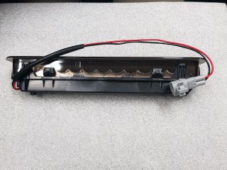 bontott TOYOTA HILUX Pótféklámpa