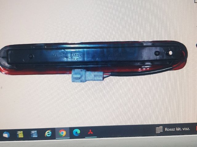 bontott TOYOTA HILUX Pótféklámpa