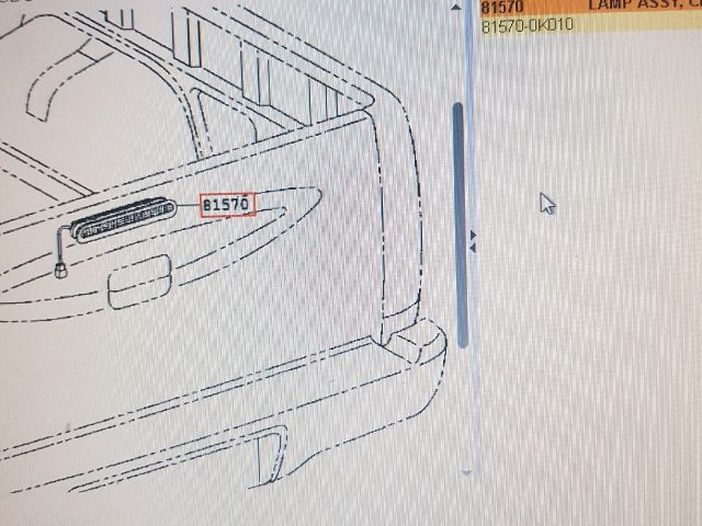 bontott TOYOTA HILUX Pótféklámpa