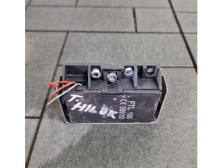 bontott TOYOTA HILUX Riasztó Központ