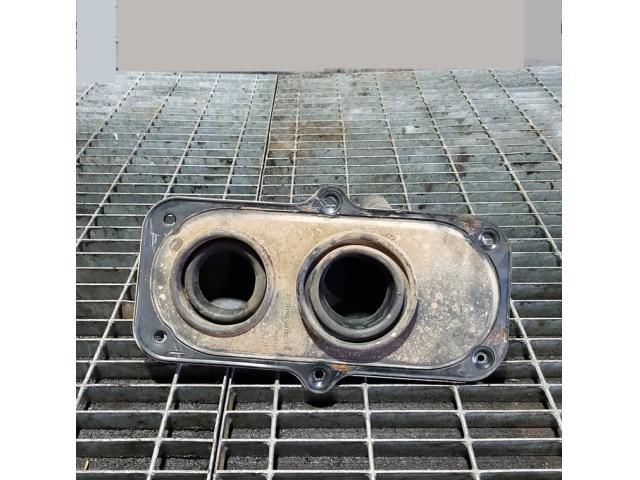 bontott TOYOTA HILUX Váltószoknya