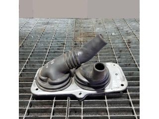 bontott TOYOTA HILUX Váltószoknya