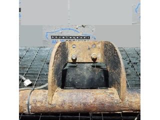 bontott TOYOTA HILUX Vonóhorog