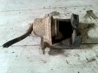 bontott TOYOTA IQ Bal első Féknyereg Munkahengerrel