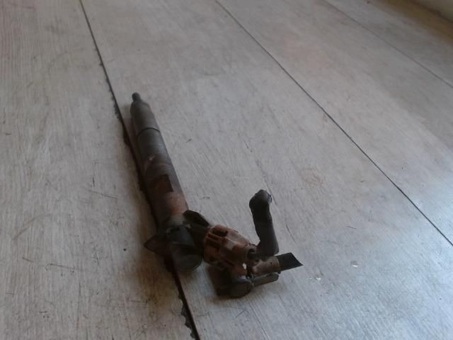 bontott TOYOTA IQ Porlasztó (1 db)