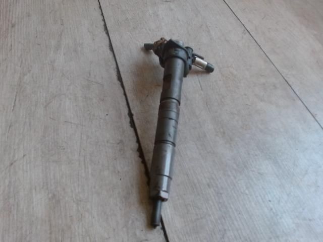 bontott TOYOTA IQ Porlasztó (1 db)