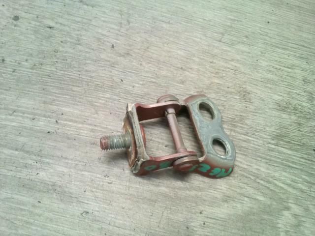 bontott TOYOTA IQ Csomagtérajtó Bal Zsanér