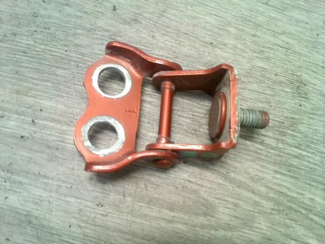 bontott TOYOTA IQ Csomagtérajtó Bal Zsanér