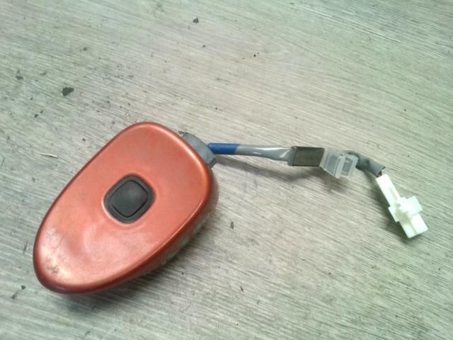 bontott TOYOTA IQ Csomagtérajtó Kapcsoló