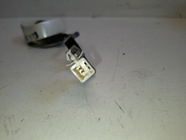 bontott TOYOTA IQ Csomagtérajtó Kilincs