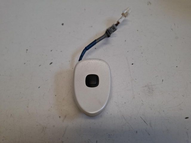 bontott TOYOTA IQ Csomagtérajtó Kilincs