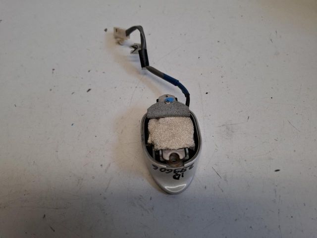 bontott TOYOTA IQ Csomagtérajtó Kilincs