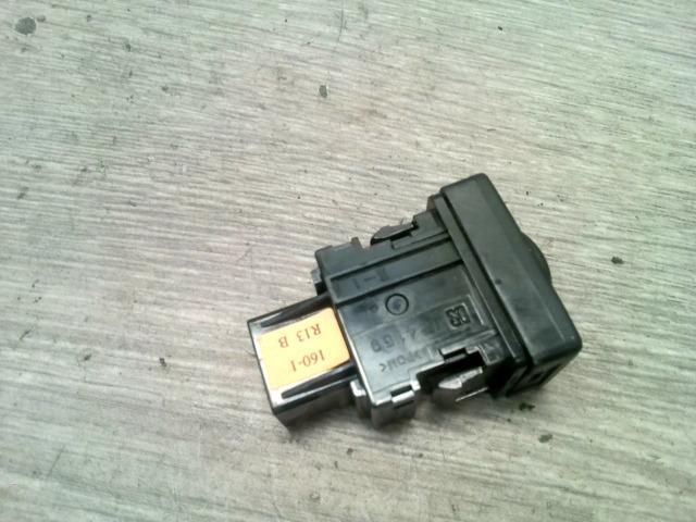 bontott TOYOTA IQ Fényszórómagasság Állító Kapcsoló