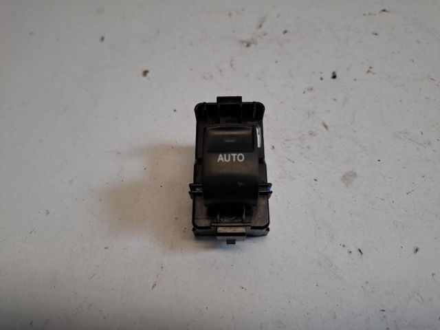 bontott TOYOTA IQ Jobb első Ablakemelő Kapcsoló