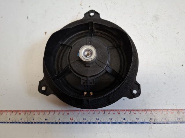 bontott TOYOTA IQ Jobb első Hangszóró