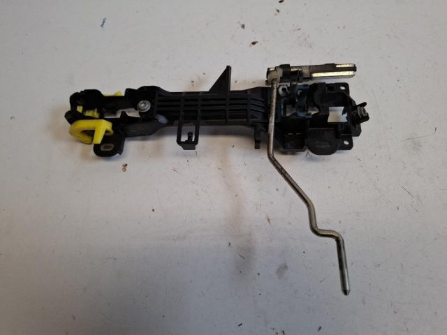 bontott TOYOTA IQ Jobb első Külső Kilincsfészek