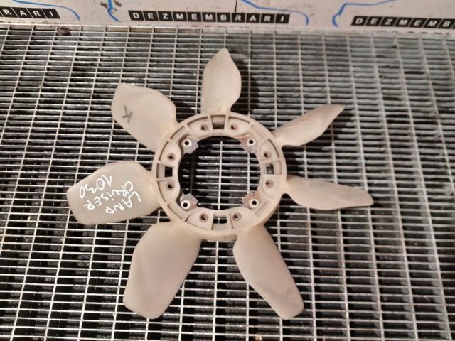 bontott TOYOTA LAND CRUISER Hűtőventilátor