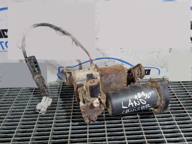 bontott TOYOTA LAND CRUISER Légkompresszor