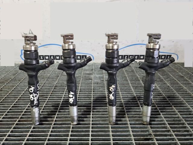 bontott TOYOTA LAND CRUISER Porlasztó (1 db)