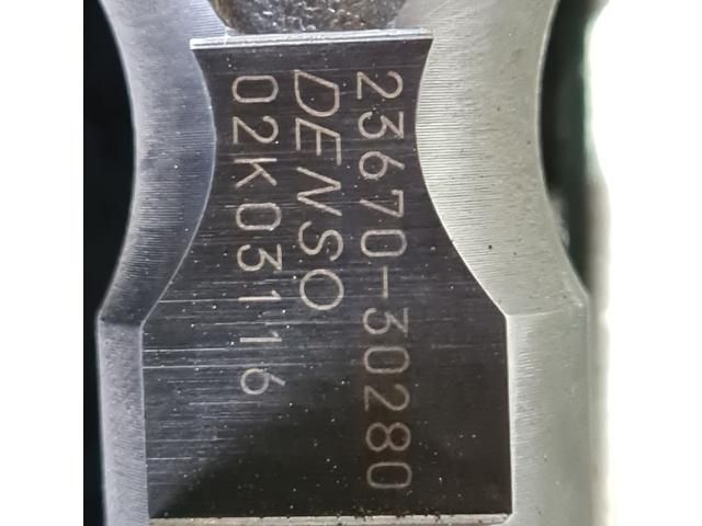 bontott TOYOTA LAND CRUISER Porlasztó (1 db)