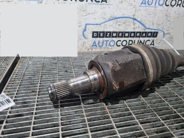 bontott TOYOTA LAND CRUISER Bal Féltengely