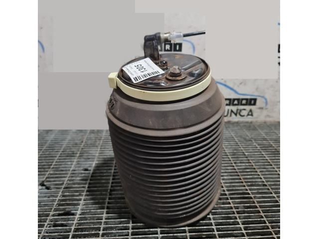 bontott TOYOTA LAND CRUISER Bal hátsó Rugó