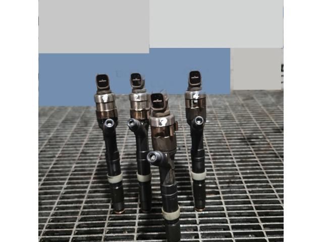 bontott TOYOTA LAND CRUISER Porlasztó (1 db)