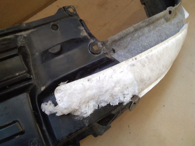 bontott TOYOTA LAND CRUISER Bal első Dobbetét (Kerékjárati, Műanyag)