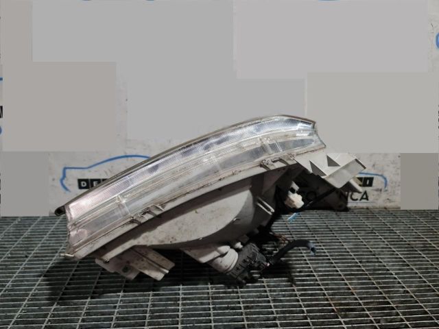 bontott TOYOTA LAND CRUISER Bal Fényszóró