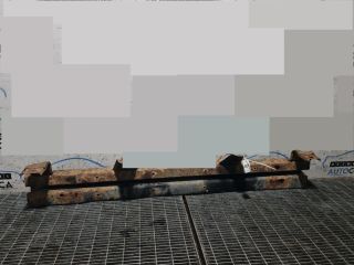 bontott TOYOTA LAND CRUISER Első Lökhárító Merevítő (Fém)