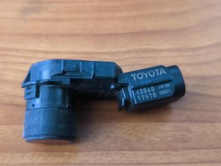 bontott TOYOTA LAND CRUISER Első Tolatóradar Fej